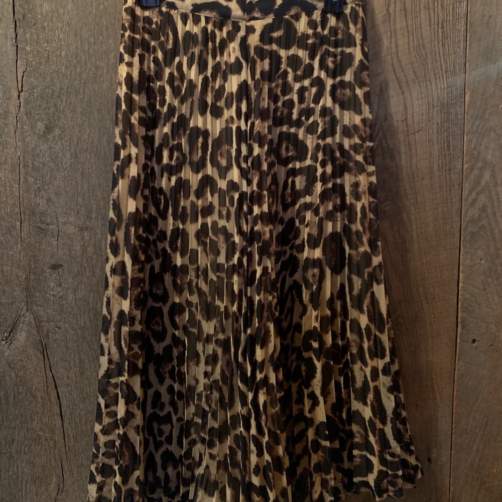 Leopard mid length pleated skirt